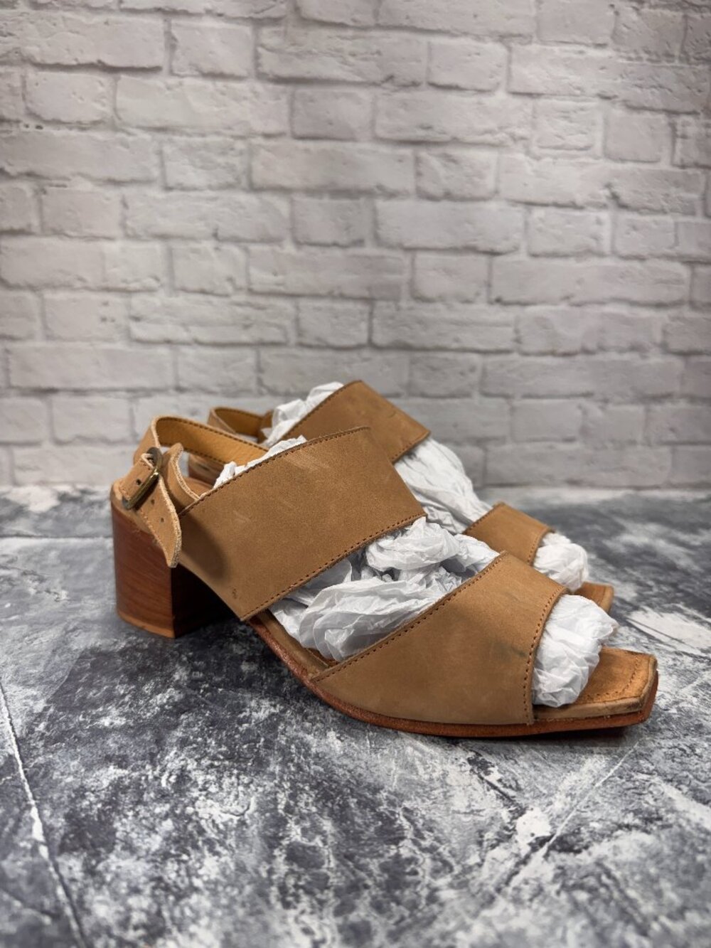 Adelante Shoe Co. Serena Heeled Sandal in Desert Tan Leather W9B